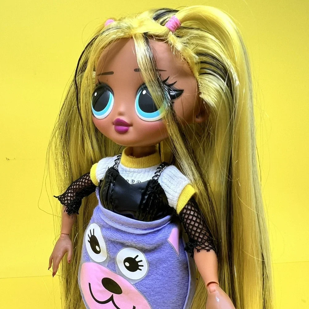 LOL Surprise OMG ALT GRRRL Doll MGA 2019 with Long Yellow Highlighted Hair 9in.